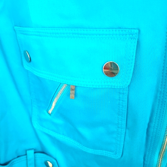 Jacket - Picture 3 of 4